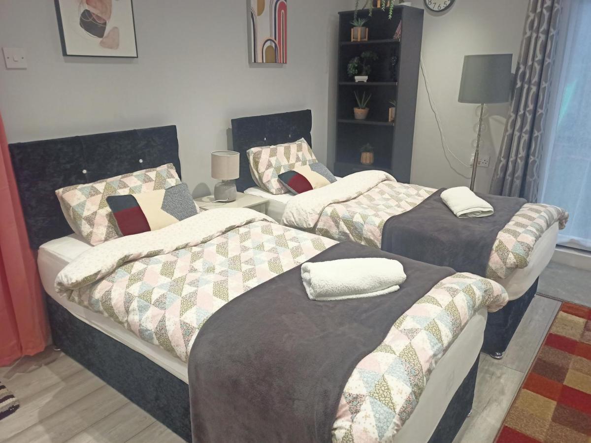 Homey Studio In Newport Perfect For Couples & Travelers Exteriör bild