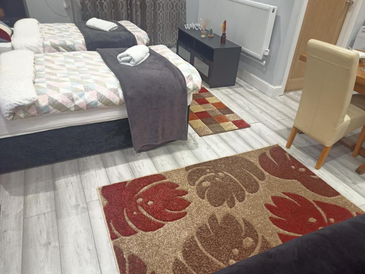 Homey Studio In Newport Perfect For Couples & Travelers Exteriör bild