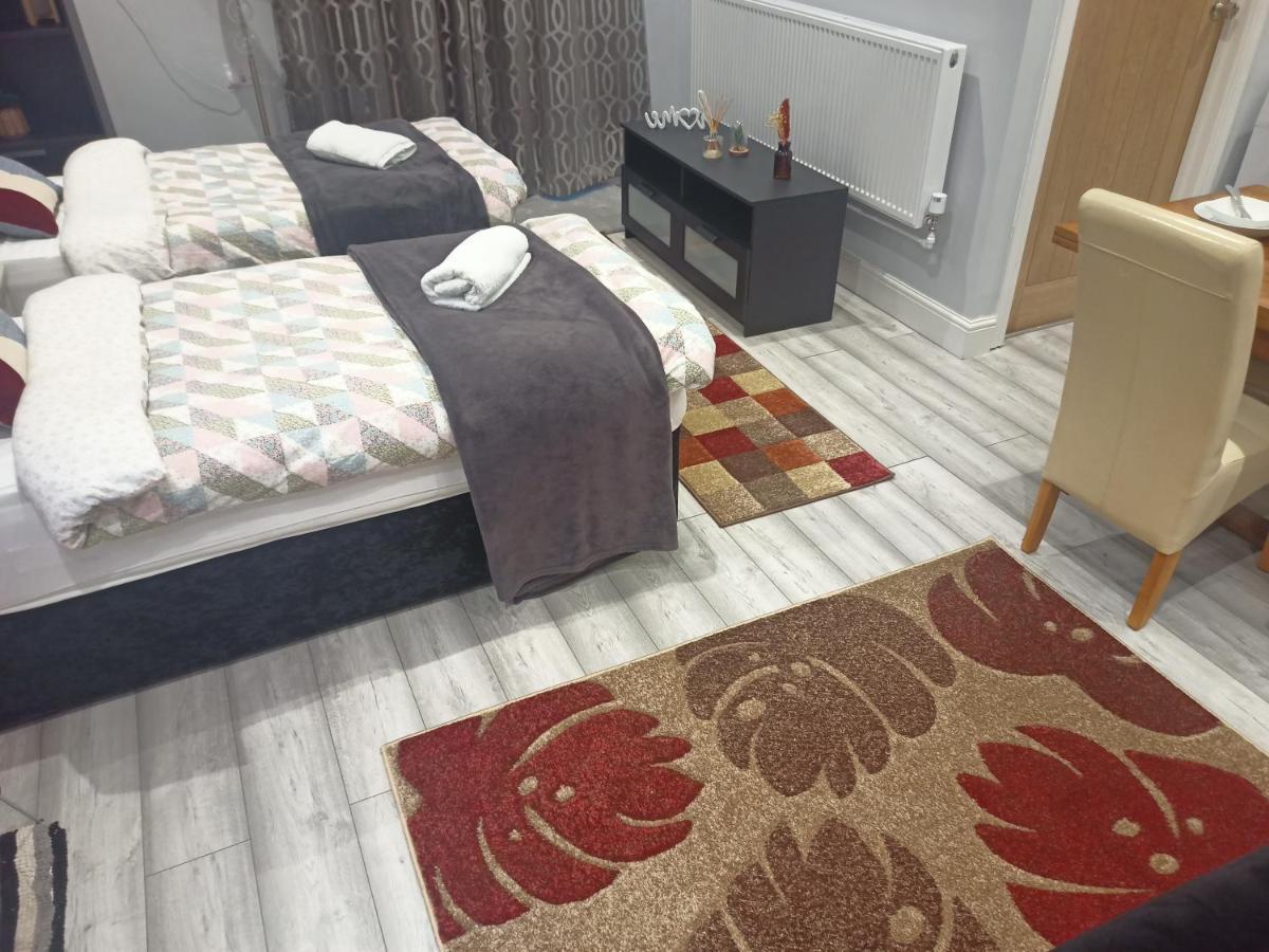 Homey Studio In Newport Perfect For Couples & Travelers Exteriör bild