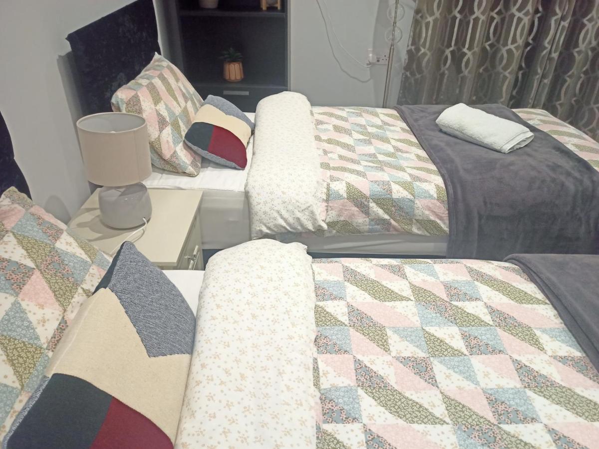 Homey Studio In Newport Perfect For Couples & Travelers Exteriör bild